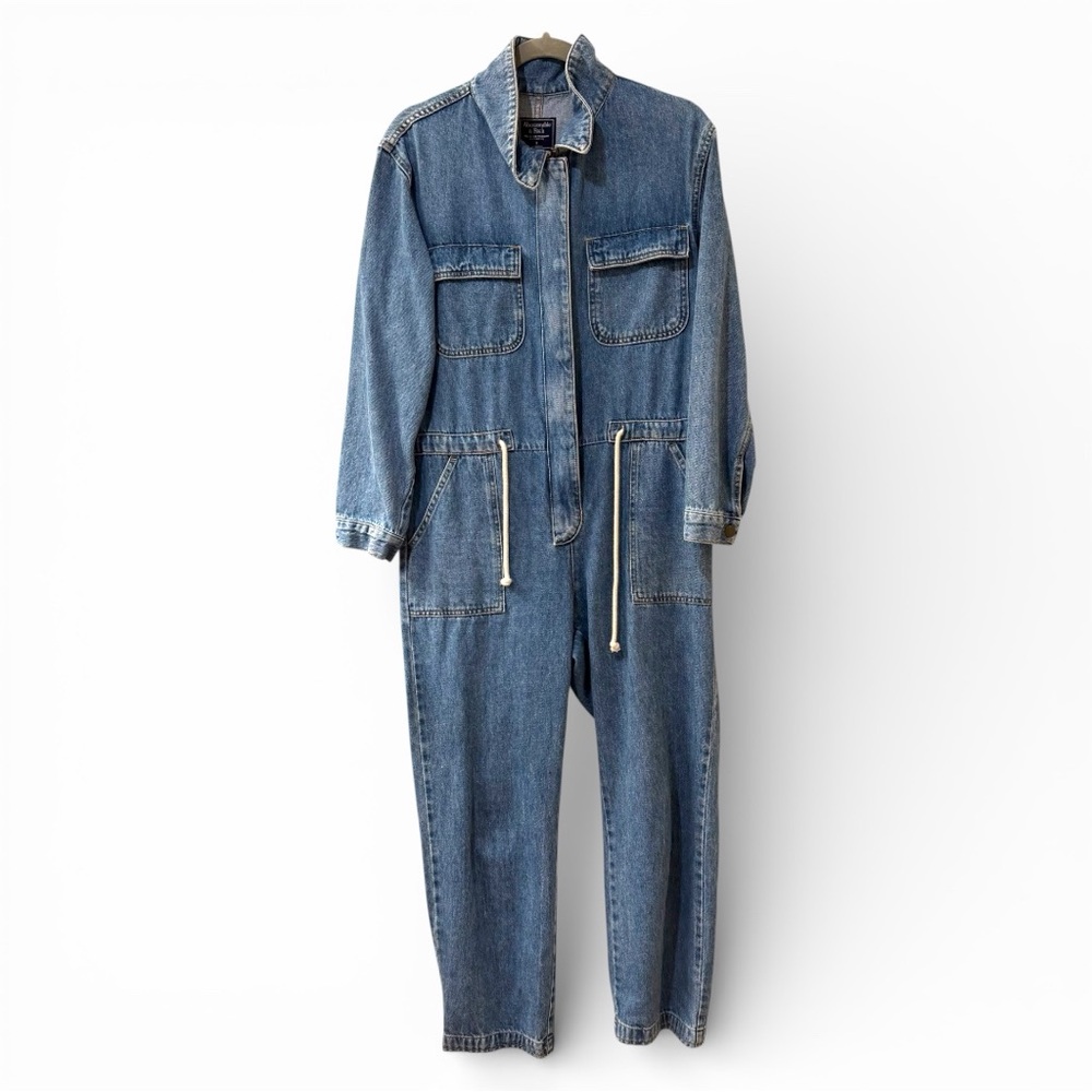 Ladies Abercrombie and Fitch Denim Jumpsuit Small